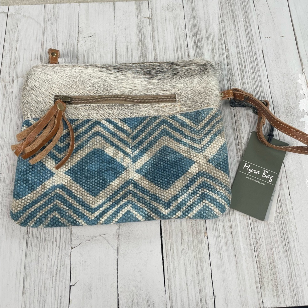 NWT MYRA Floto Blue Crossbody Bag/Purse/Wristlet